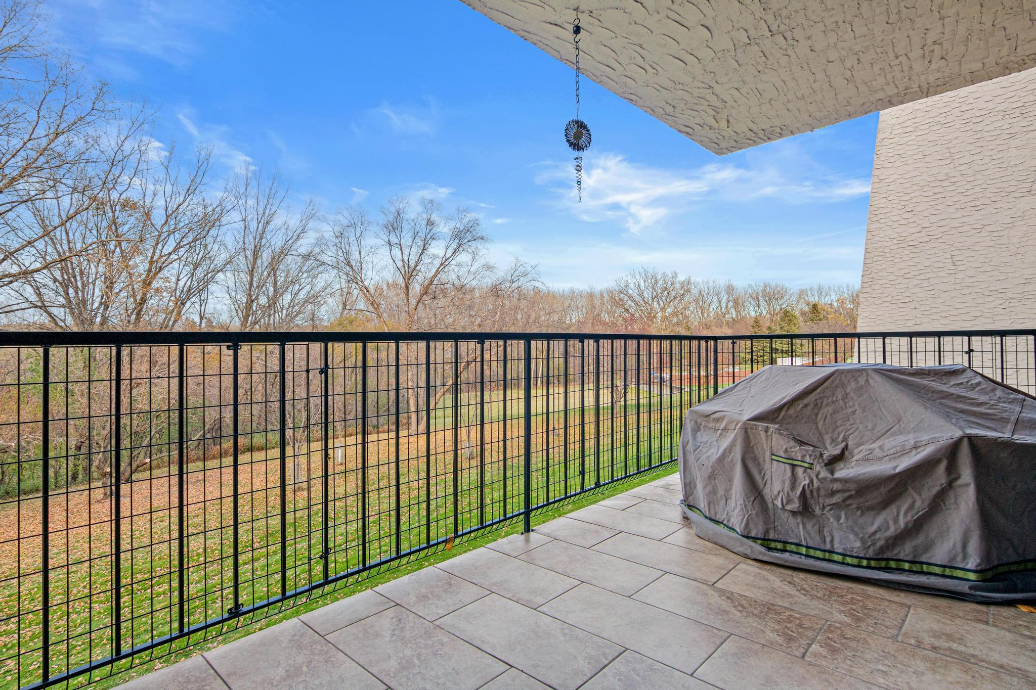 2445 Londin Lane East, Unit 208 Maplewood, MN 55119 - Photo 22 of 43