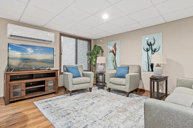 $217,000 | 2445 Londin Lane East, Unit 208, Maplewood, MN 55119