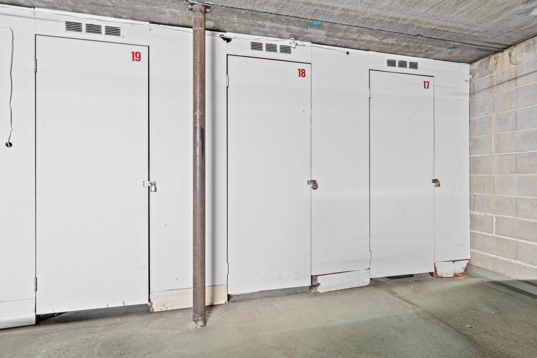 2445 Londin Lane East, Unit 208 Maplewood, MN 55119 - Photo 32 of 43