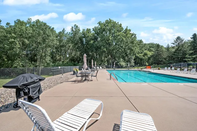 $217,000 | 2445 Londin Lane East, Unit 208, Maplewood, MN 55119