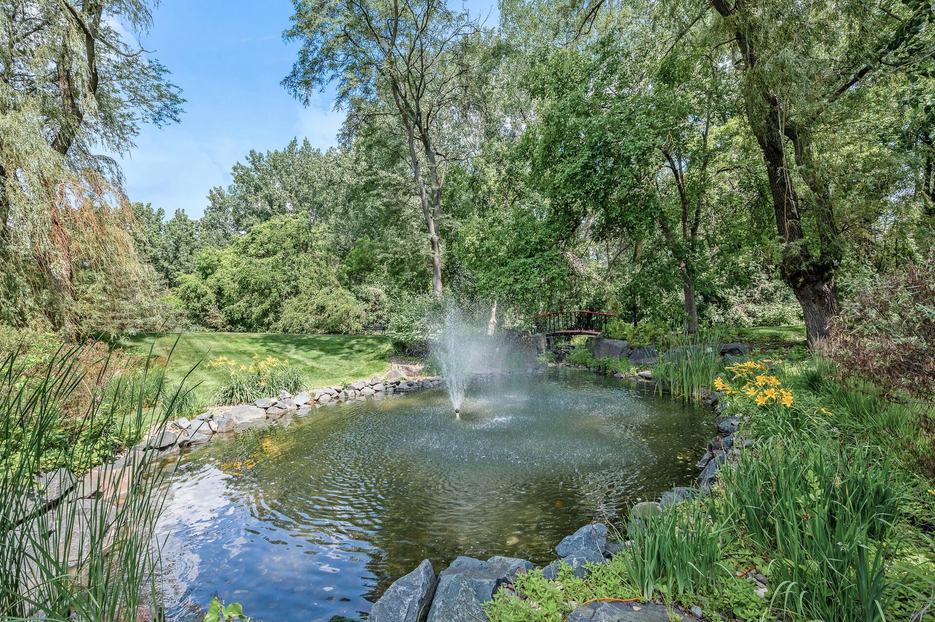 2445 Londin Lane East, Unit 208 Maplewood, MN 55119 - Photo 42 of 43