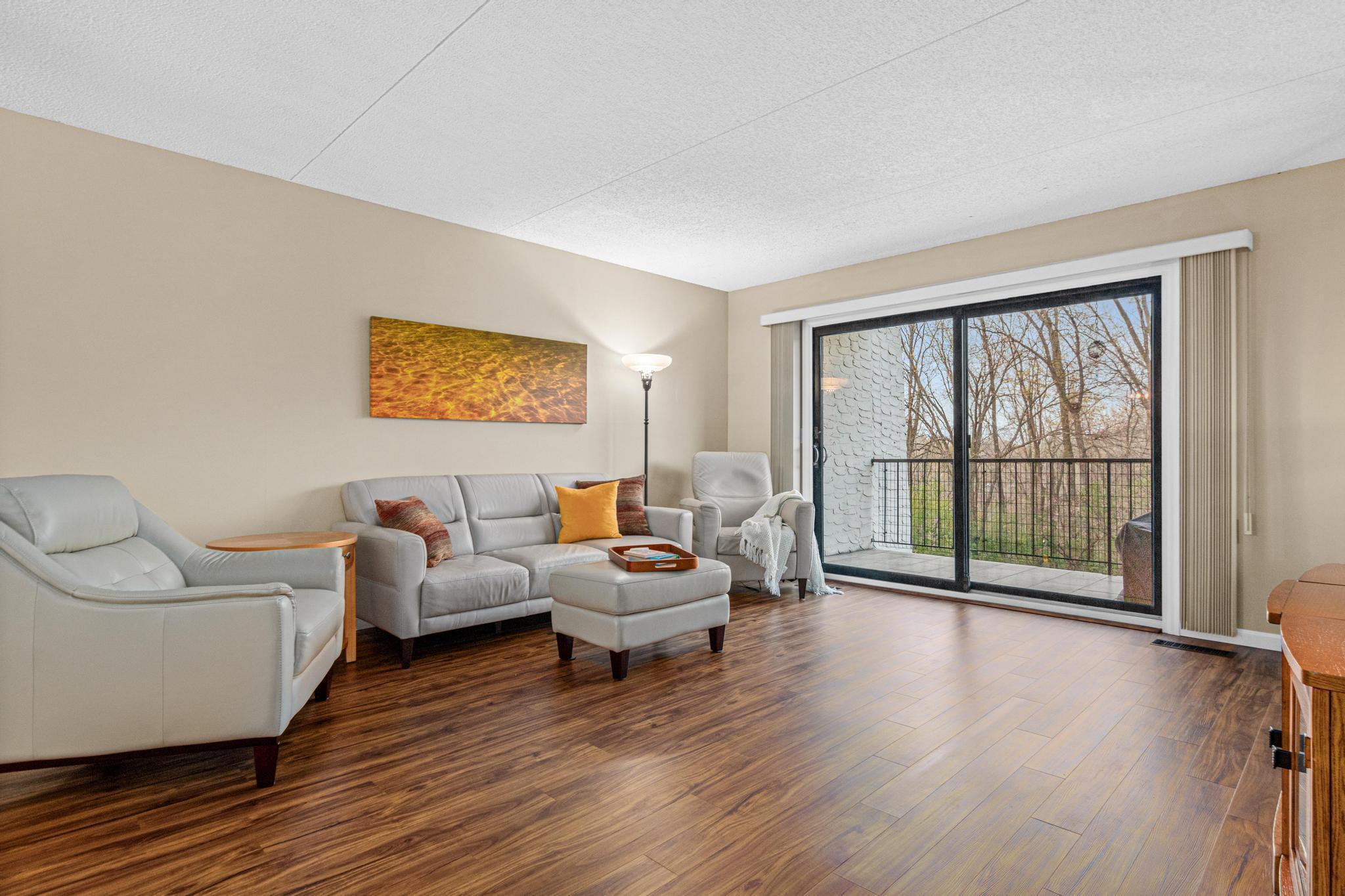 2445 Londin Lane East, Unit 208 Maplewood, MN 55119 - Photo 8 of 43