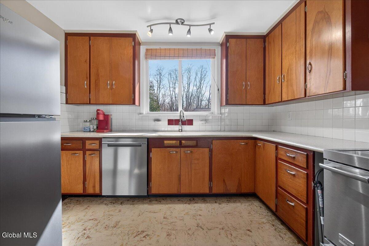 227 Sugar Hill Road Rexford, NY 12148 - Photo 21 of 51 14-227 Sugar Hill Rd-14