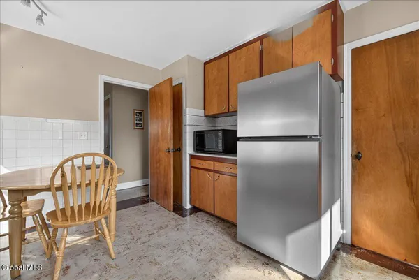 $499,000 | 227 Sugar Hill Road, Rexford, NY 12148