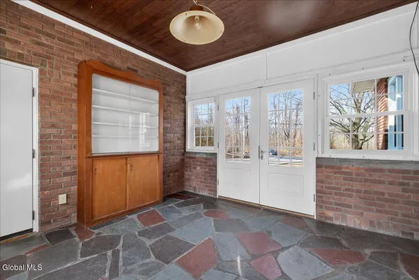 $499,000 | 227 Sugar Hill Road, Rexford, NY 12148