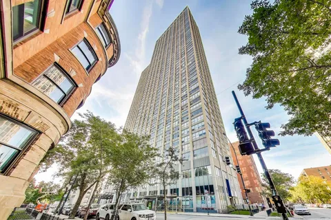 $245,000 | 655 West Irving Park Road, Unit 3117, Chicago, IL 60613