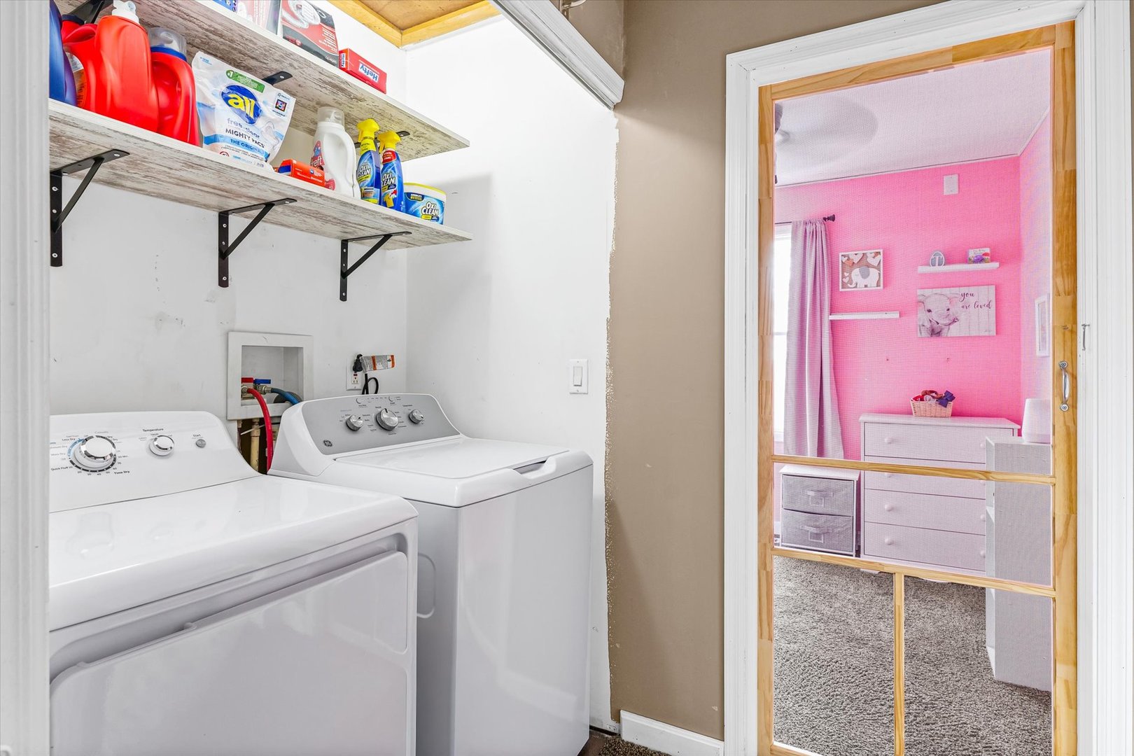 108 Maple Street Roberts, IL 60962 - Photo 22 of 28 a utility room with dryer and washer