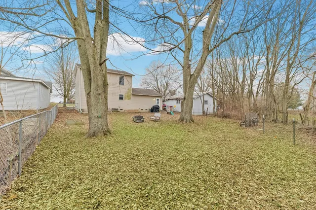 $119,999 | 108 Maple Street, Roberts, IL 60962