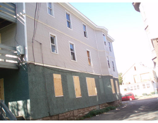 399 Orange Street Springfield, MA 01108 - Photo 2 of 2