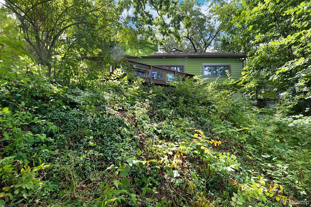 8720 River Valley Road Brighton, MI 48116 - Photo 36 of 51