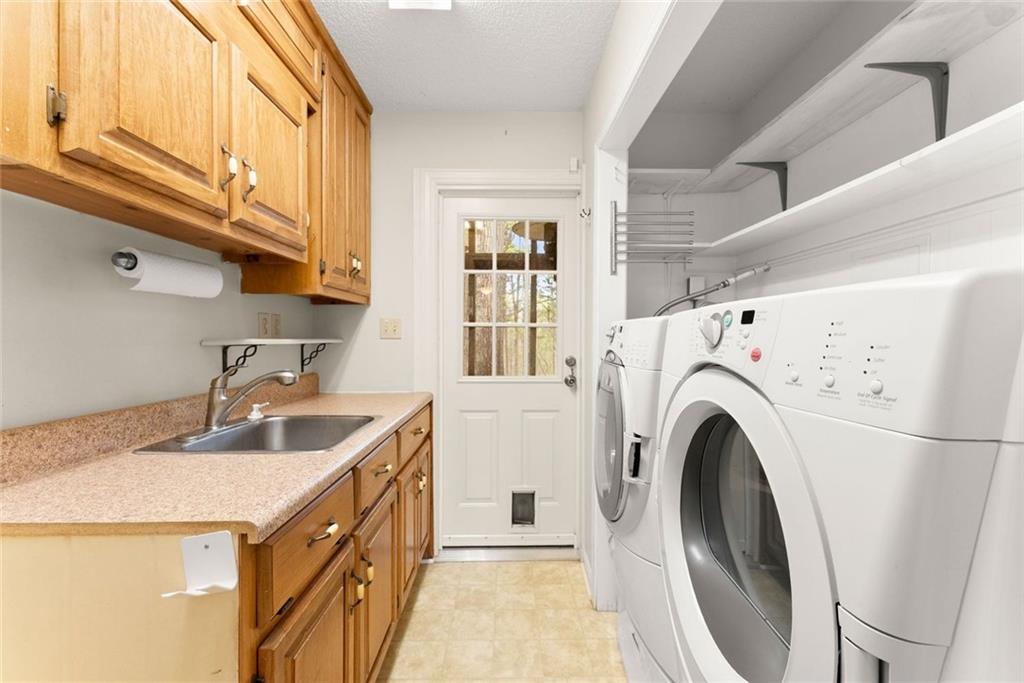 353 Riverwood Road Lula, GA 30554 - Photo 14 of 79