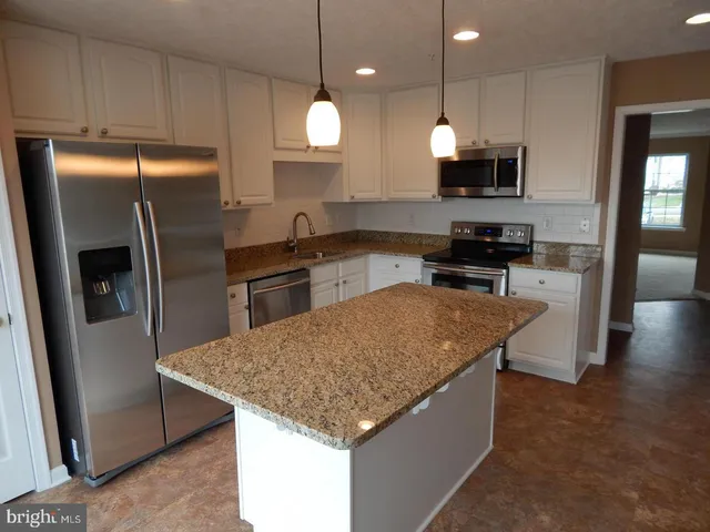 $2,700 | 1983 Cullen Way, Forest Hill, MD 21050