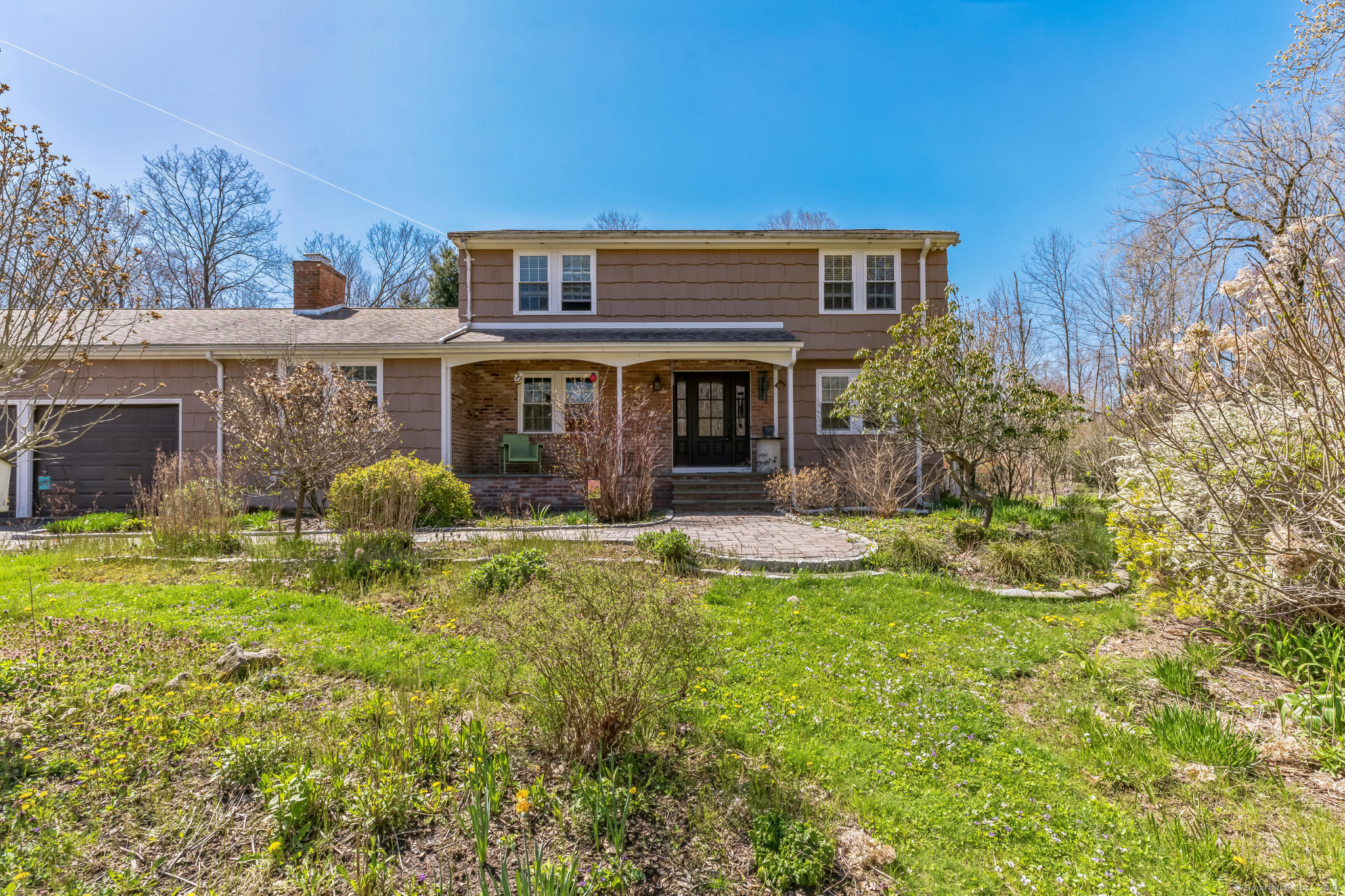 385 Hillfield Road Hamden, CT 06518 - Photo 1 of 1