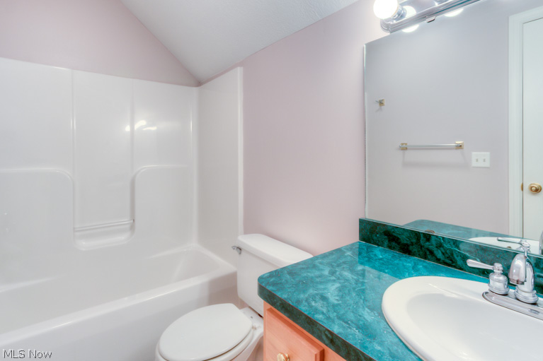 682 Timbercreek Road Northfield, OH 44067 - Photo 15 of 21 Gallery Image 15