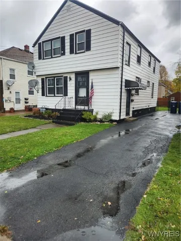 $1,050 | 27 Folger Street, Buffalo, NY 14220