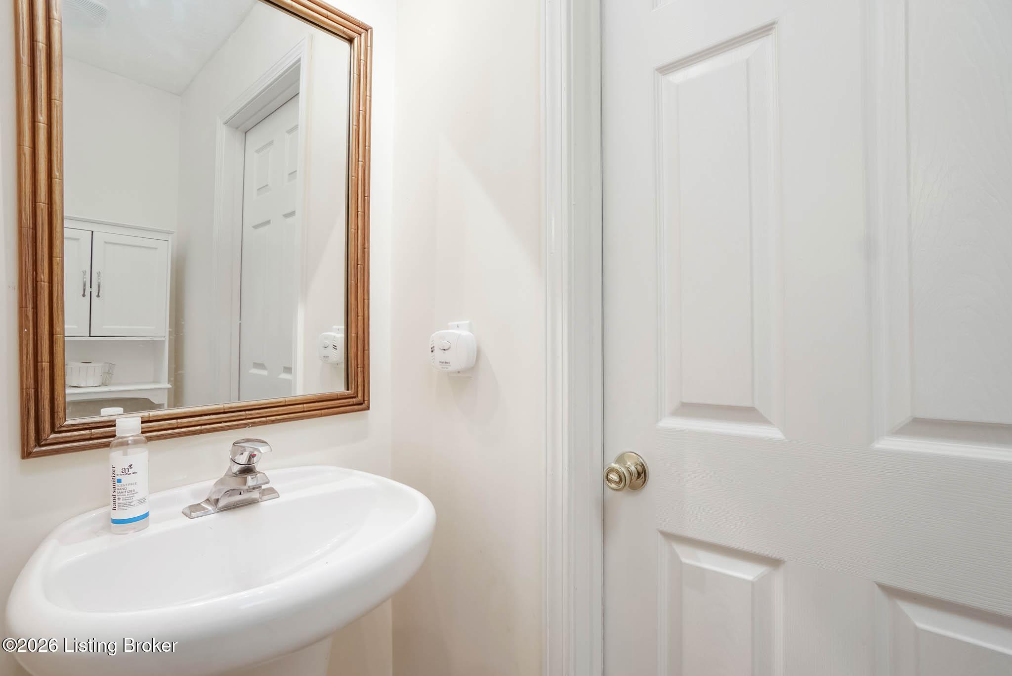6705 Robin Road Crestwood, KY 40014 - Photo 19 of 29 Half Bathroom off Primary