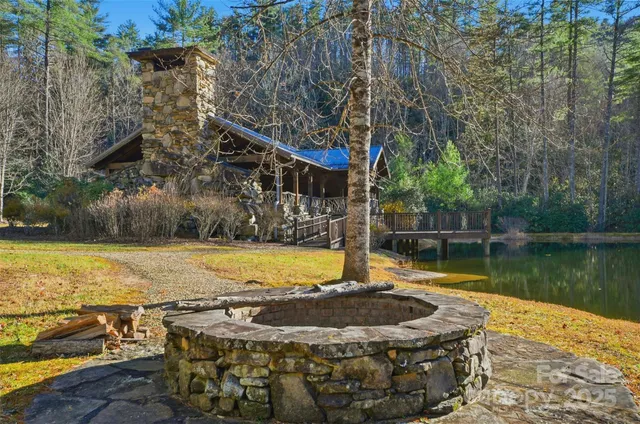 a view of a water with a house