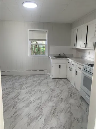 $1,550 | 86 Hunter Street, Unit 1N, Fall River, MA 02721