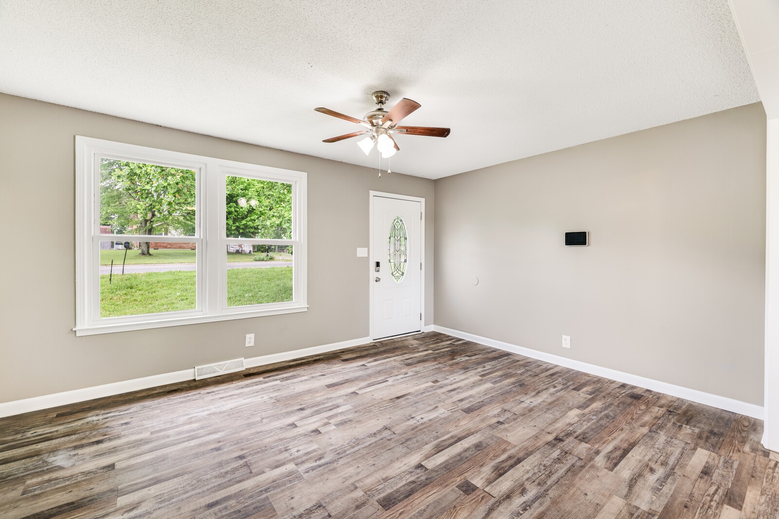 638 Lafayette Road Clarksville, TN 37042 - Photo 8 of 32 Gallery Image 8
