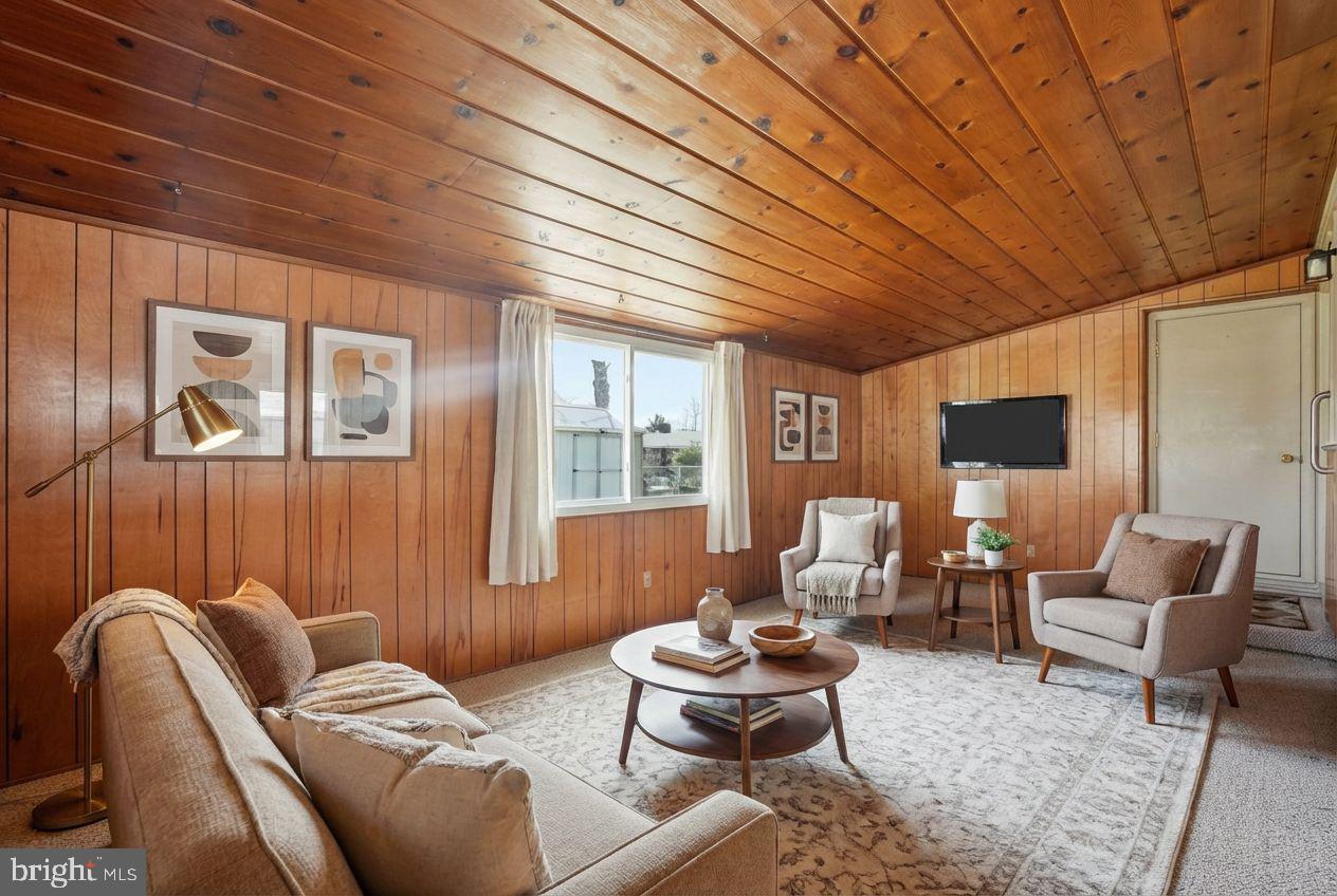 6023 Frontier Drive Springfield, VA 22150 - Photo 11 of 28 Virtually staged