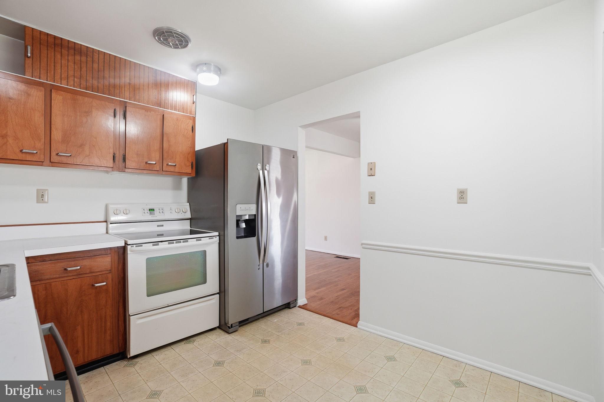 6023 Frontier Drive Springfield, VA 22150 - Photo 6 of 28