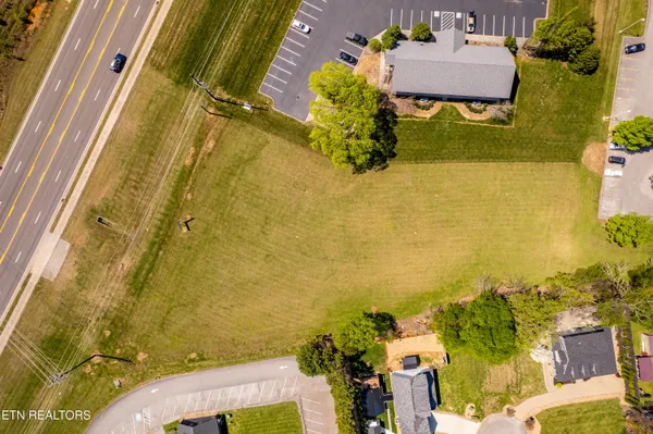 $489,500 | 8017 East Lamar Alexander Parkway, Townsend, TN 37882