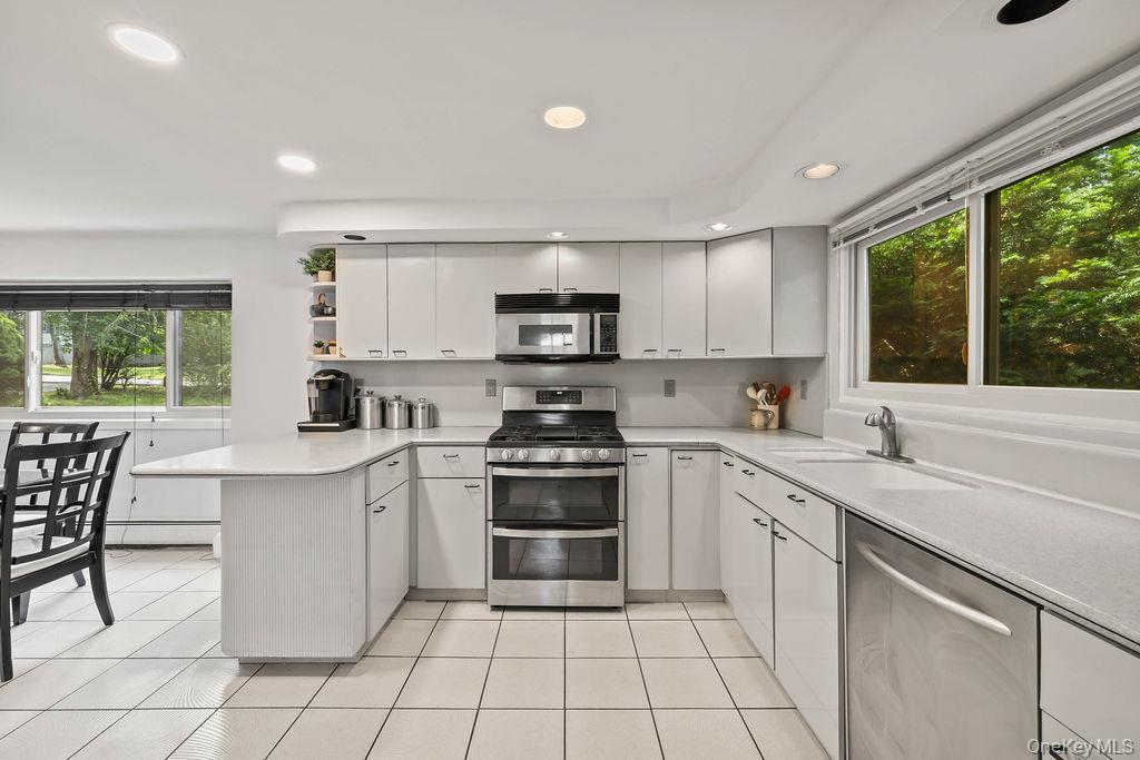 11 Buena Vista Road Suffern, NY 10901 - Photo 17 of 45