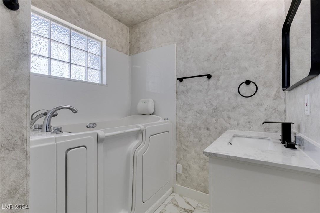 4490 West Warm Springs Road Las Vegas, NV 89118 - Photo 13 of 28