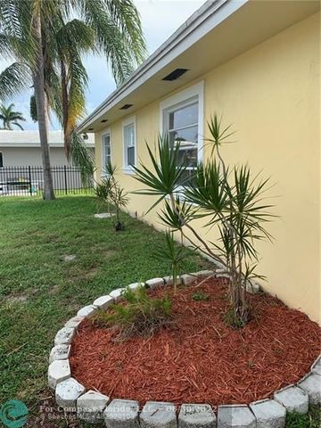 a view of outdoor space yard deck and patio