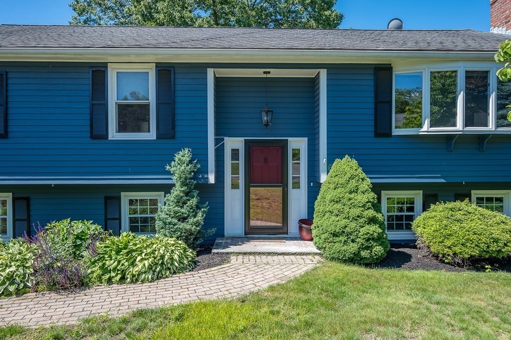 65 Jones Road Hopedale, MA 01747 - Photo 2 of 39 Gallery Image 2