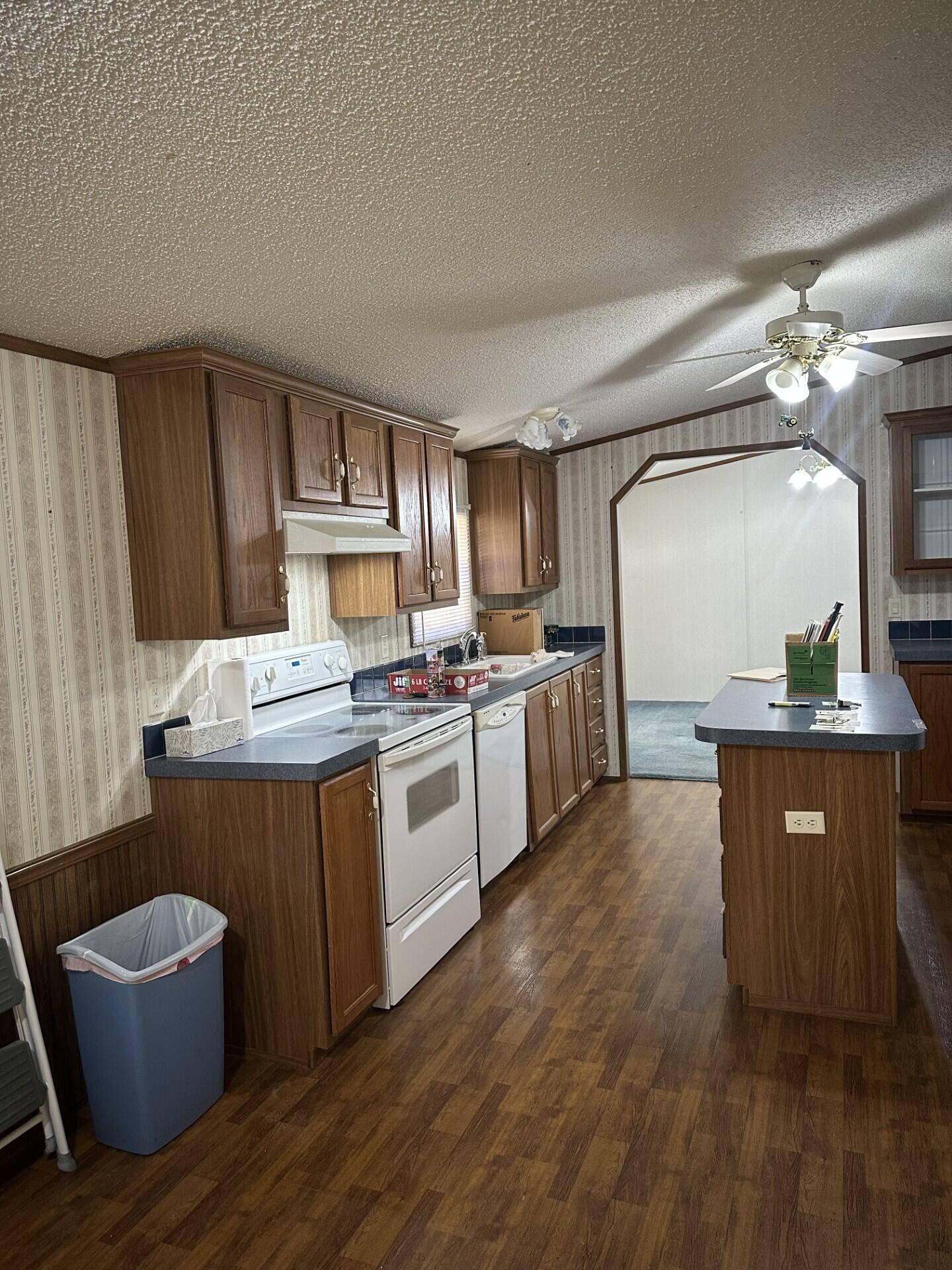 10765 Coshocton Road New Concord, OH 43762 - Photo 10 of 34 Kitchen