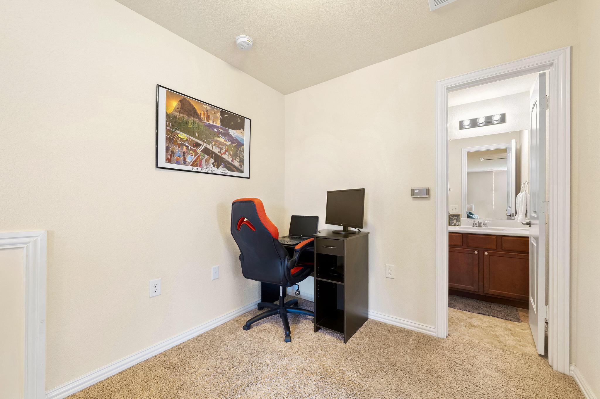 6905 Vail Ridge Street Austin, TX 78744 - Photo 23 of 39 Upstairs landing is currently used as another private office nook
