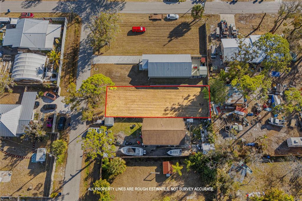 Hand Avenue Sarasota, FL 34232 - Photo 9 of 18 a bird view of a house with a garden