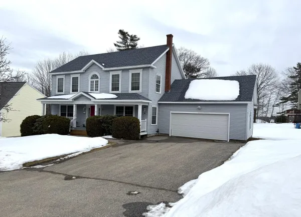 $719,900 | 13 Oakwood Drive, South Portland, ME 04106