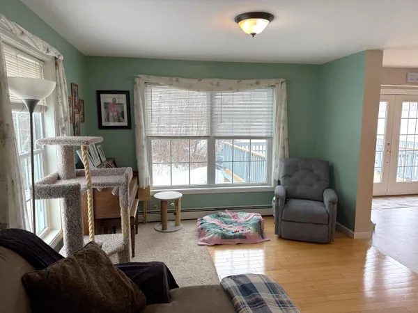 $719,900 | 13 Oakwood Drive, South Portland, ME 04106