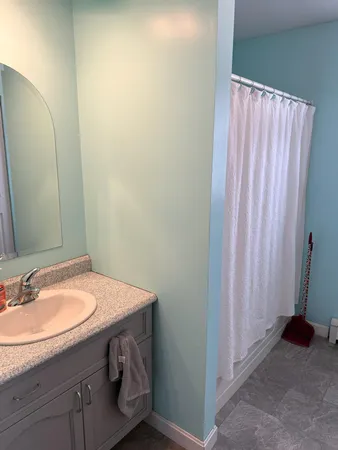 $719,900 | 13 Oakwood Drive, South Portland, ME 04106