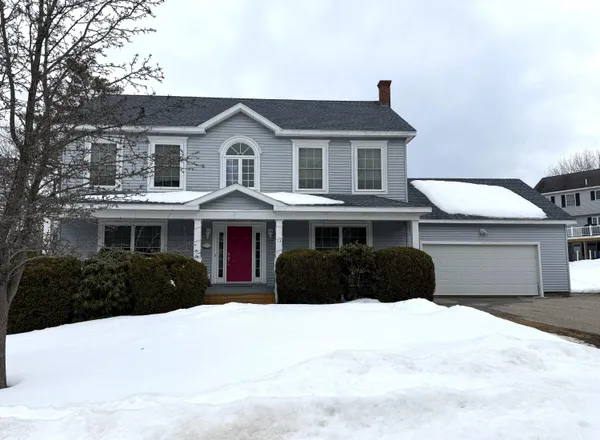 $719,900 | 13 Oakwood Drive, South Portland, ME 04106