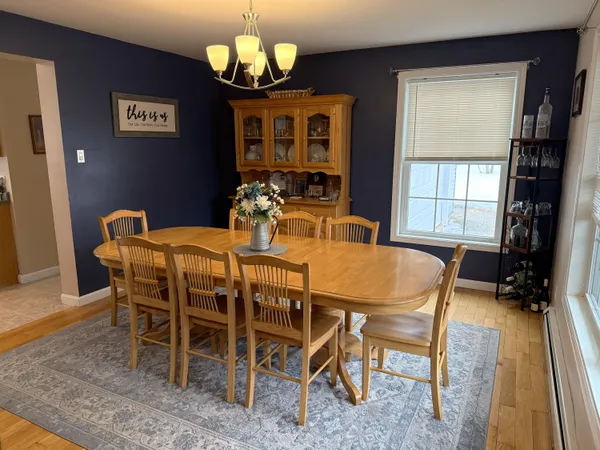 $719,900 | 13 Oakwood Drive, South Portland, ME 04106
