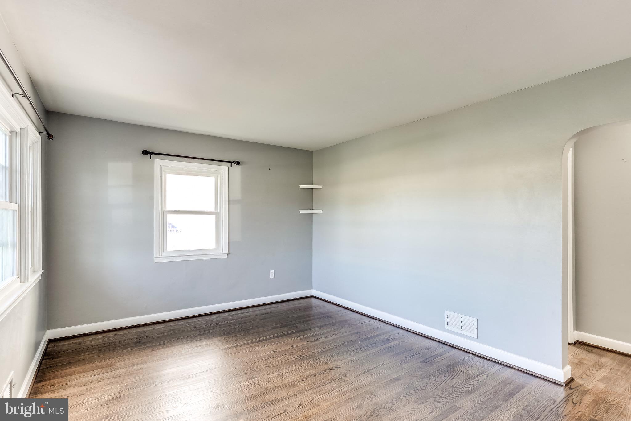 619 Cedar Hill Road Baltimore, MD 21225 - Photo 11 of 34 Gallery Image 11