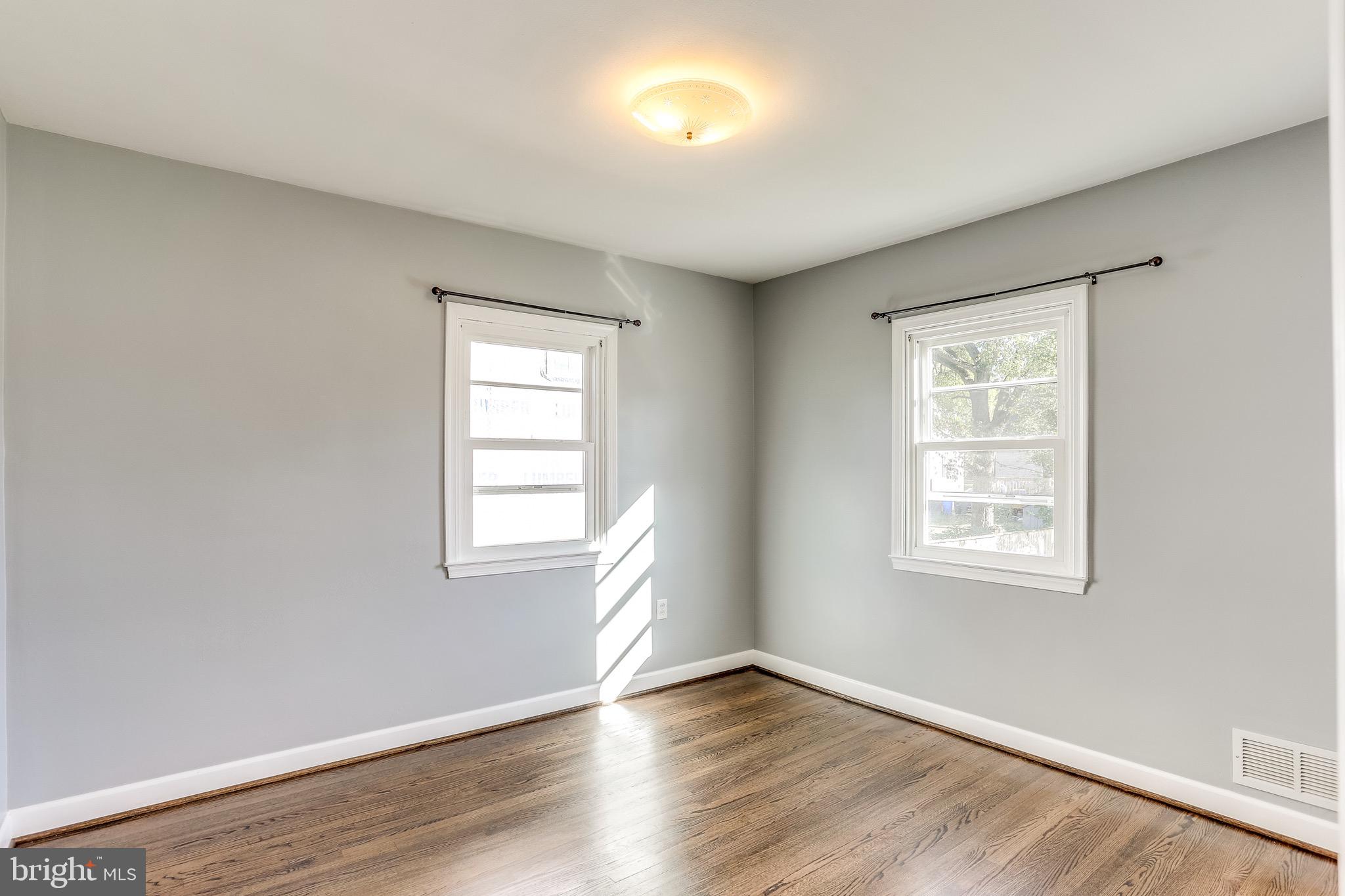 619 Cedar Hill Road Baltimore, MD 21225 - Photo 21 of 34 Gallery Image 21