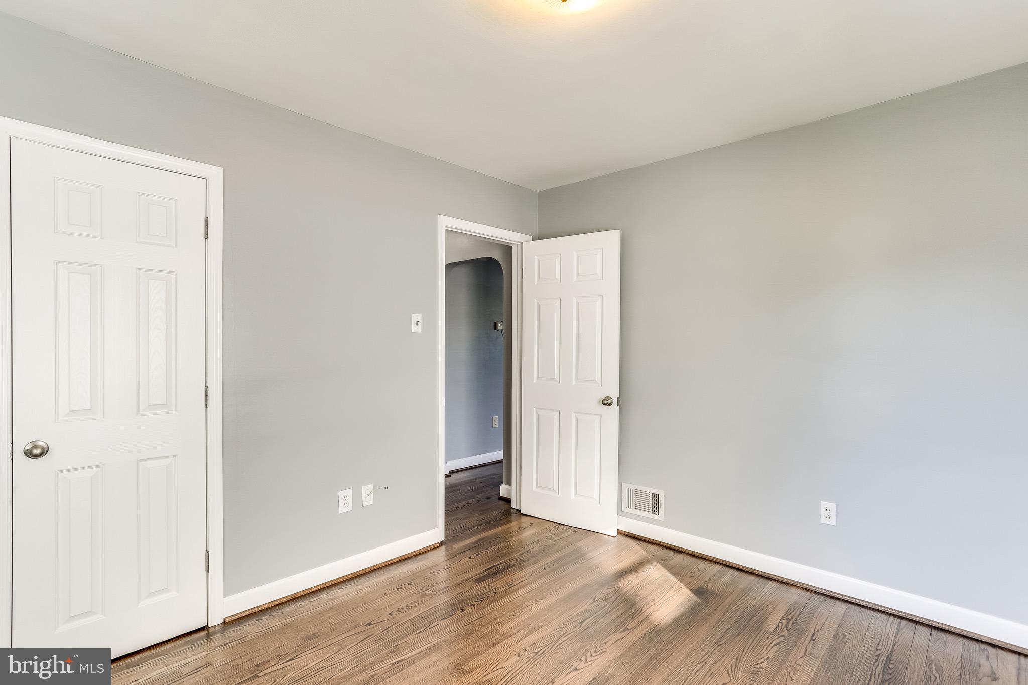 619 Cedar Hill Road Baltimore, MD 21225 - Photo 22 of 34 Gallery Image 22