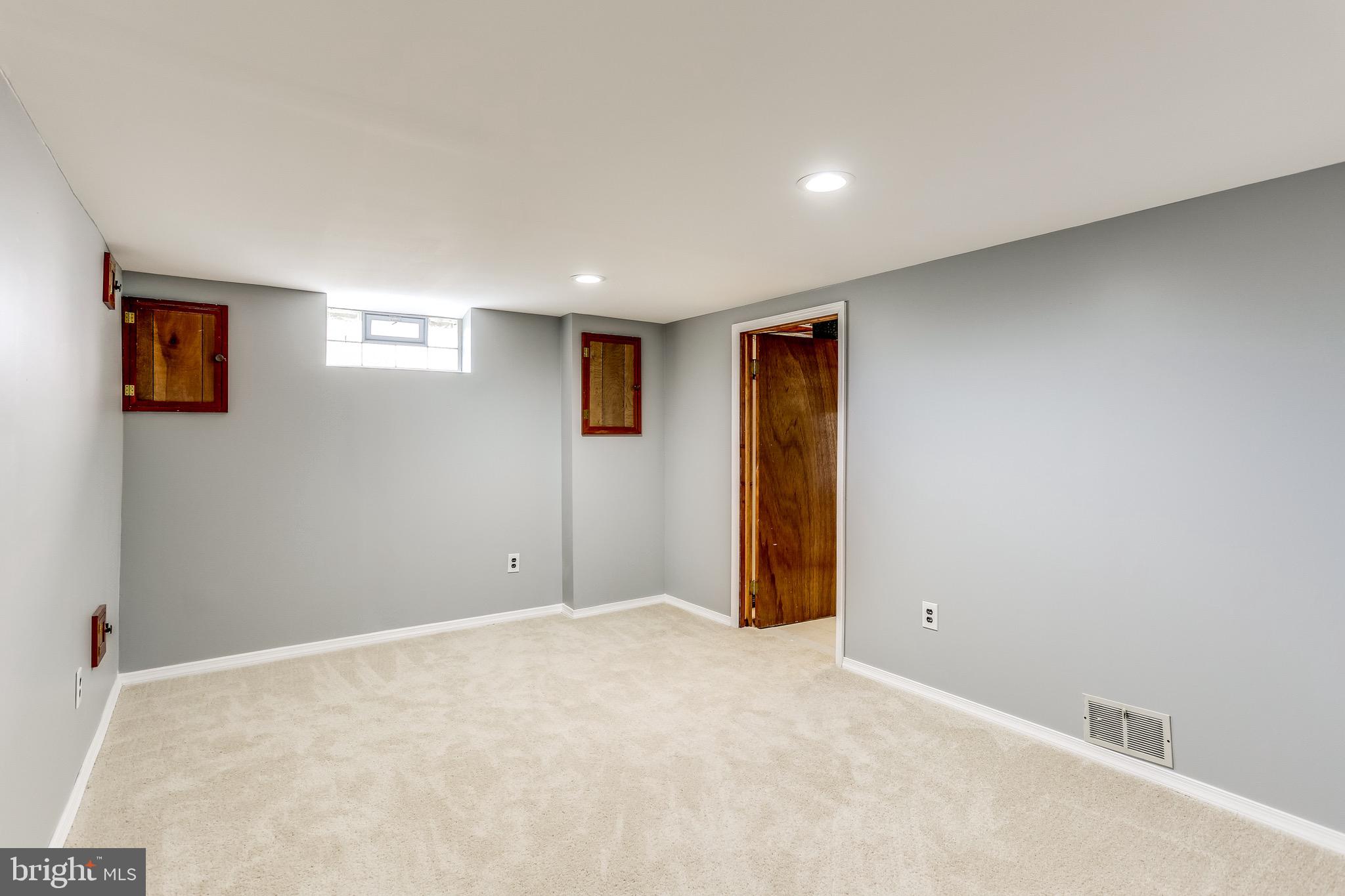 619 Cedar Hill Road Baltimore, MD 21225 - Photo 24 of 34 Gallery Image 24