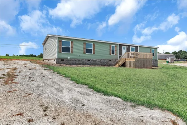 $275,000 | 1065 Highway 182, Fair Play, SC 29643