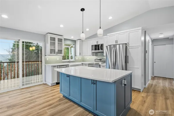 $2,750 | 5824 Olive Avenue Northeast, Bremerton, WA 98311