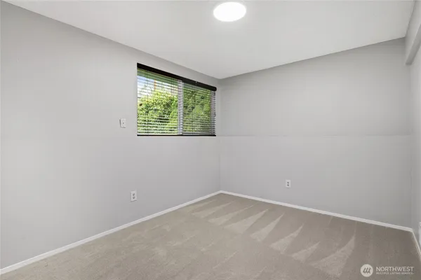 $2,750 | 5824 Olive Avenue Northeast, Bremerton, WA 98311