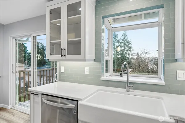 $2,750 | 5824 Olive Avenue Northeast, Bremerton, WA 98311