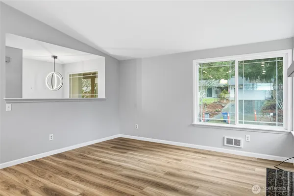 $2,750 | 5824 Olive Avenue Northeast, Bremerton, WA 98311