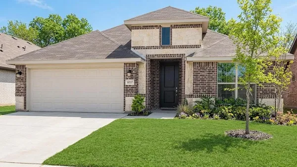 $389,900 | 10337 Lenten Rose Street, Crowley, TX 76036