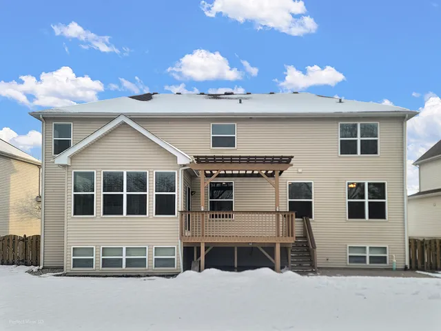 $575,000 | 621 Mansfield Way, Oswego, IL 60543