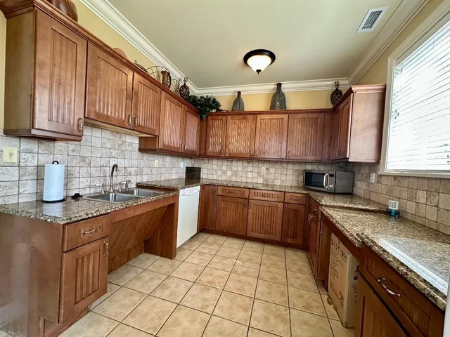 $575,000 | 621 Mansfield Way, Oswego, IL 60543